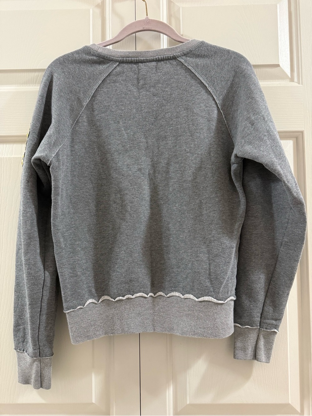 Harry Potter Hufflepuff Crewneck Sweatshirt Gray Yellow Unisex XS Hogwarts - Picture 5 of 13